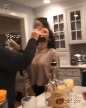 술마시는 딸을 바라보는 아빠 | 인스티즈