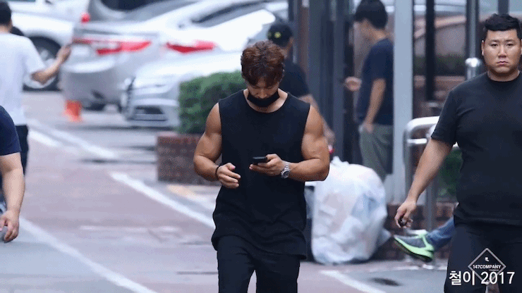 김종국 어깨 근육 | 인스티즈