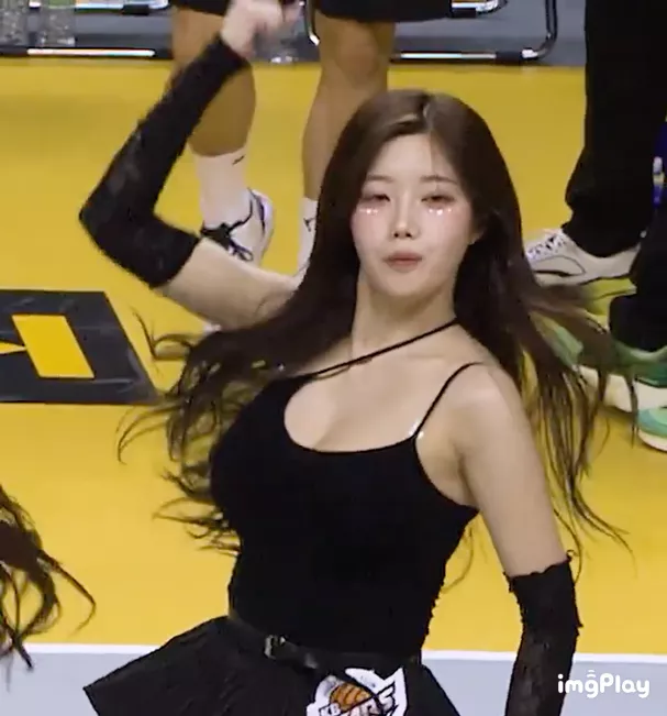 요즘 새롭게 떠오르고 있다는 강지은 치어리더 | 인스티즈