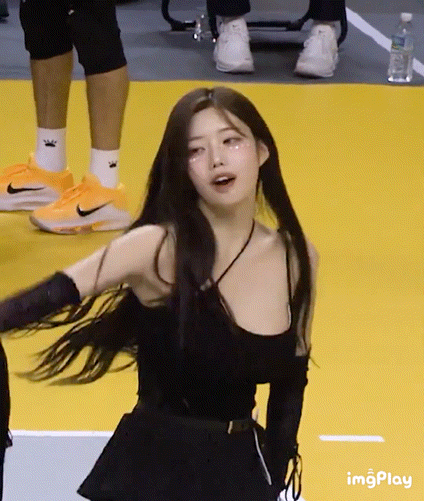 요즘 새롭게 떠오르고 있다는 강지은 치어리더 | 인스티즈