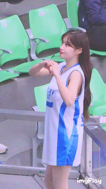 요즘 새롭게 떠오르고 있다는 강지은 치어리더 | 인스티즈