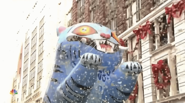 NBC LIVE로 중계된 추수감사제 퍼레이드 케데헌 골든 무대 | 인스티즈