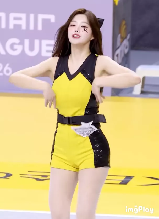 요즘 새롭게 떠오르고 있다는 강지은 치어리더 | 인스티즈