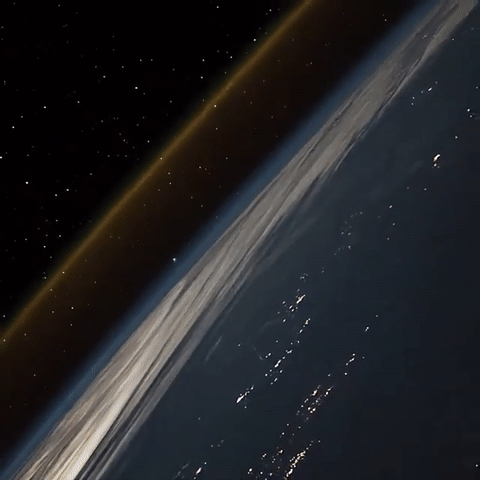 우주에서 바라 본 로켓 발사 | 인스티즈