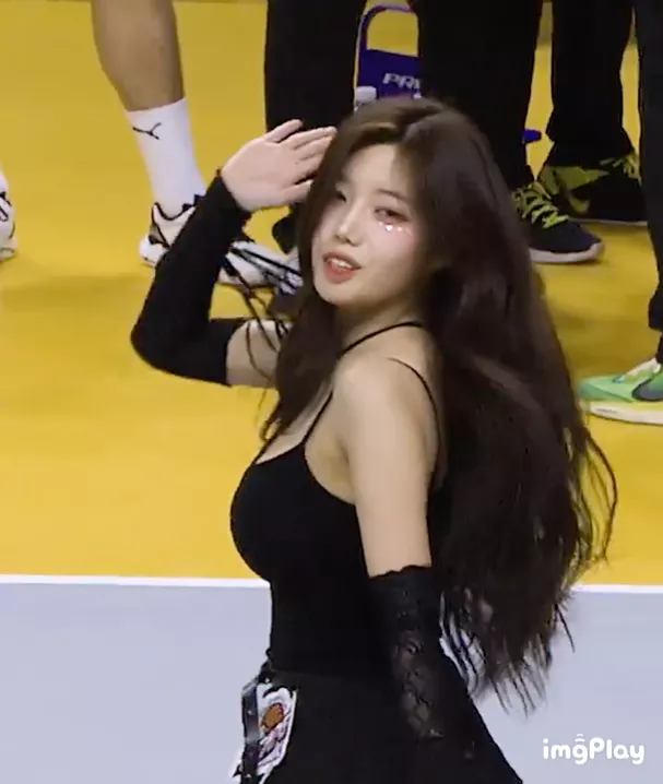 요즘 새롭게 떠오르고 있다는 강지은 치어리더 | 인스티즈