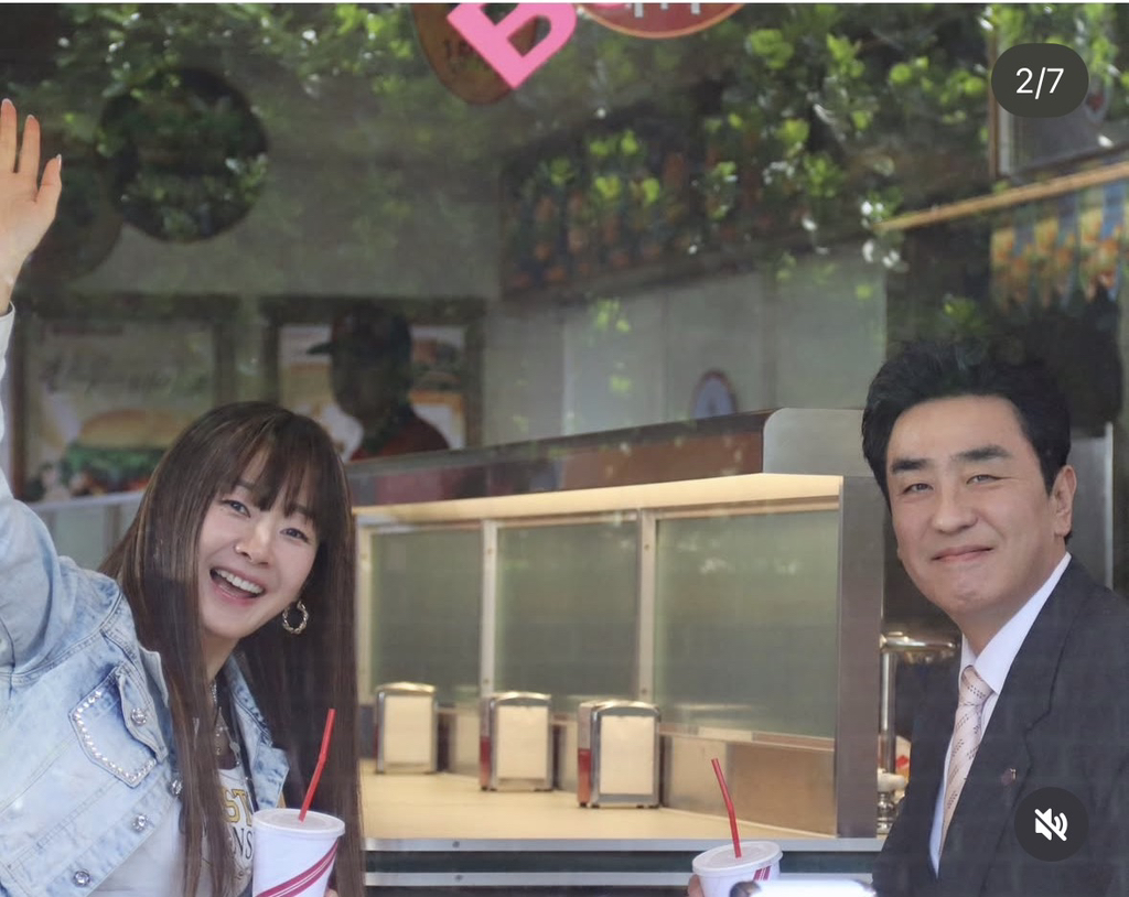 20대로 꾸민 올해 50살 여배우.jpg | 인스티즈