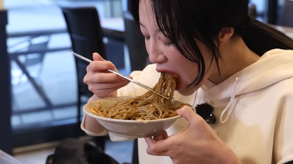 한 명도 성공 못한 매운짬뽕에 도전한 쯔양 | 인스티즈