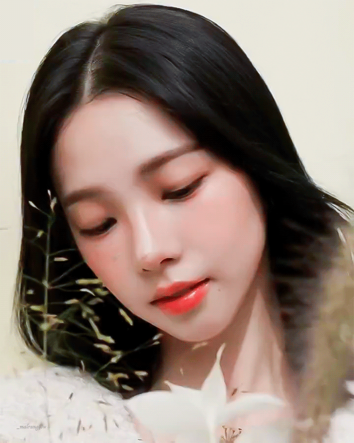 (스압)샤넬 뷰티 카리나 .gif | 인스티즈
