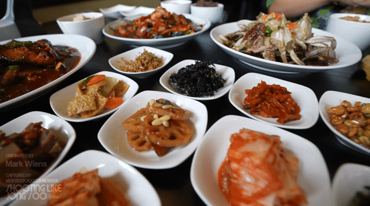 미국 LA, 코리아타운 한식당 소반의 매운 갈비찜과 다양한 한식요리들.gif | 인스티즈