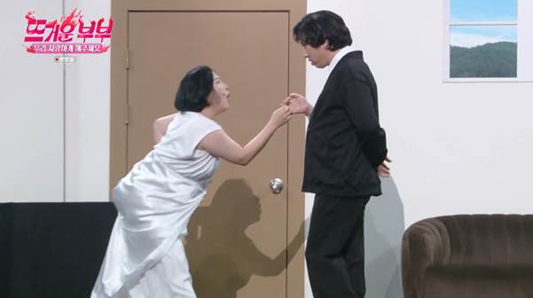 개그맨들이 따라하는 화사&박정민 무대.jpg | 인스티즈