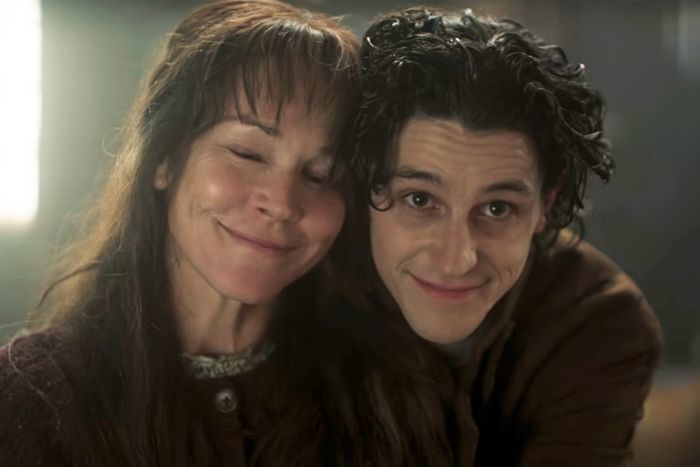 팀버튼이 보고 박수쳤을 상이라는 '웬즈데이' 출연배우 | 인스티즈