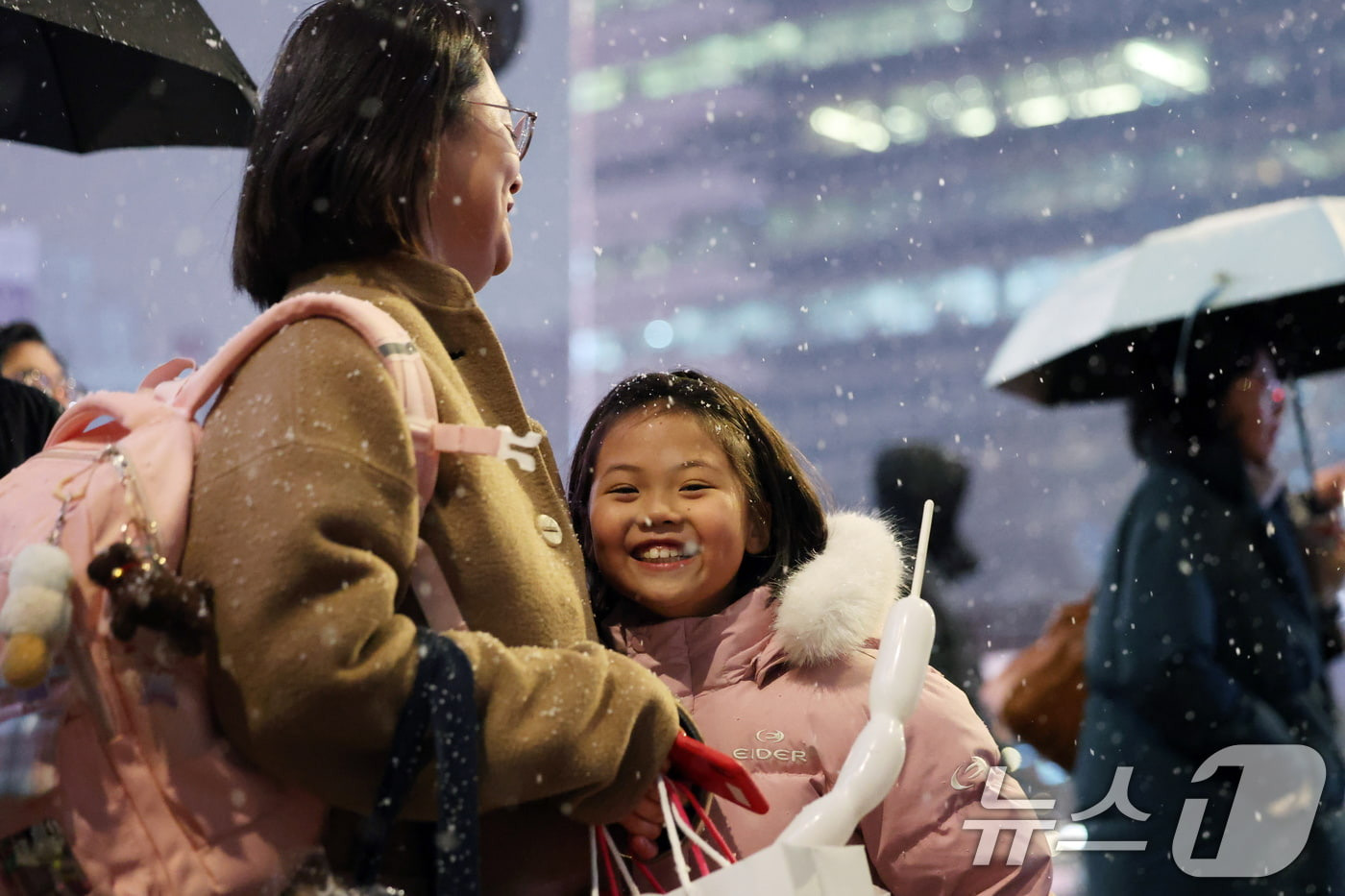 첫눈 먹는 어린이 | 인스티즈