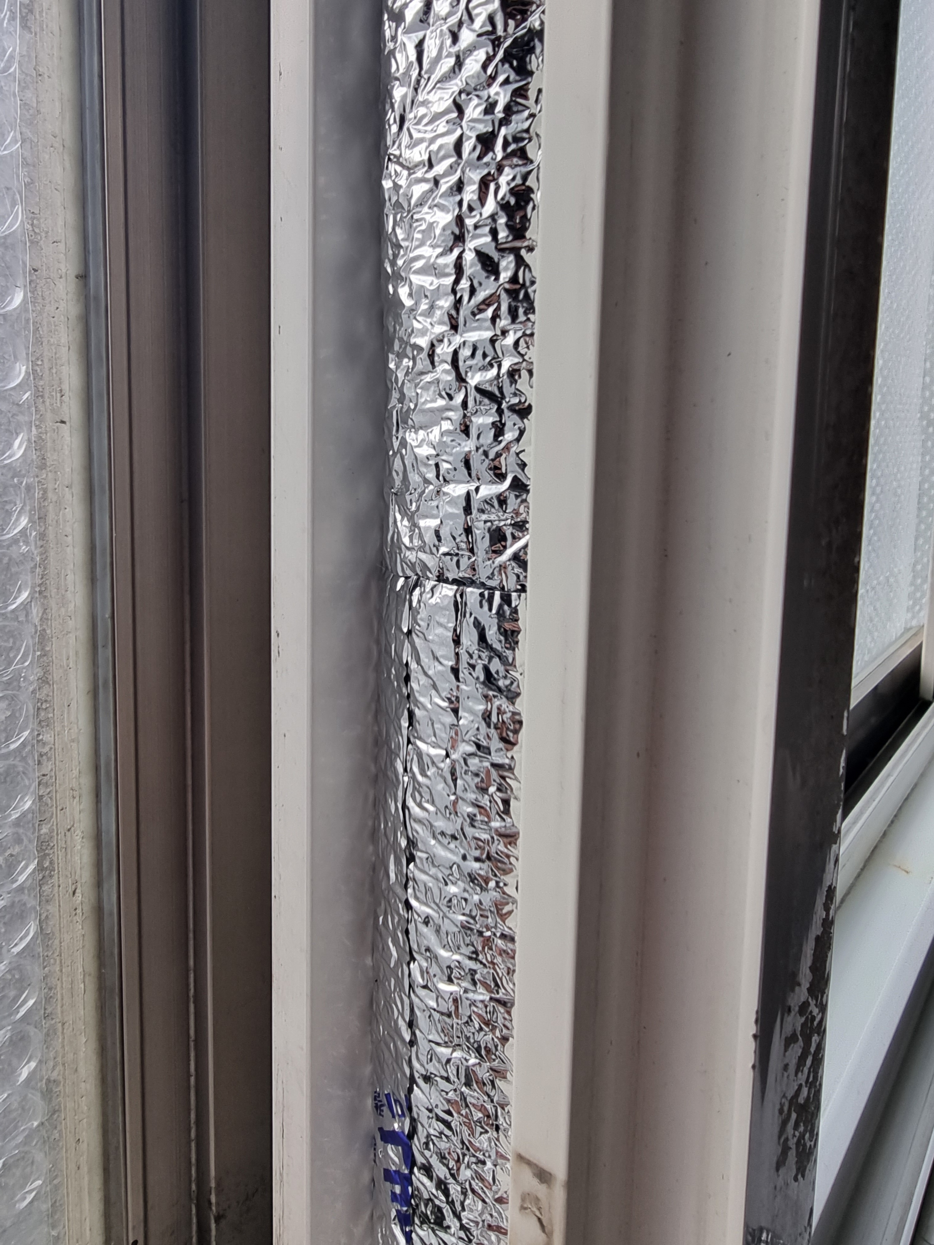 천원짜리 다이소템으로 우풍을 막을 수 있다면? | 인스티즈