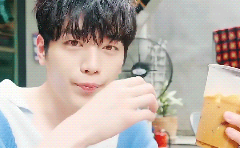 서강준은 눈이 캐리했다vs입술 포함 하관이 캐리했다 하나만 골라보는 달글 | 인스티즈