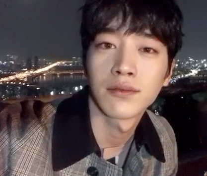 서강준은 눈이 캐리했다vs입술 포함 하관이 캐리했다 하나만 골라보는 달글 | 인스티즈