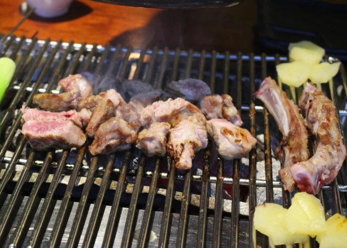 진짜 맛있는데 안 먹는 사람은 절대 안 먹는 고기.jpg | 인스티즈