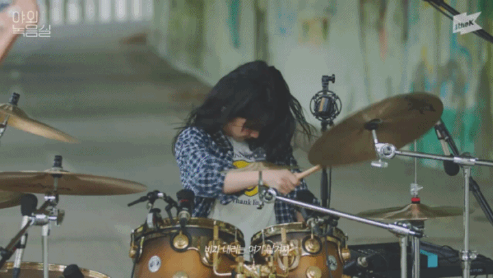 여돌들 중에서도 이쁜축에 속한다고 보는 QWER쵸단 | 인스티즈