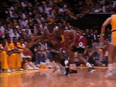 신의 영역이라는 마이클 조던의 1차 쓰리핏 기록.gif | 인스티즈