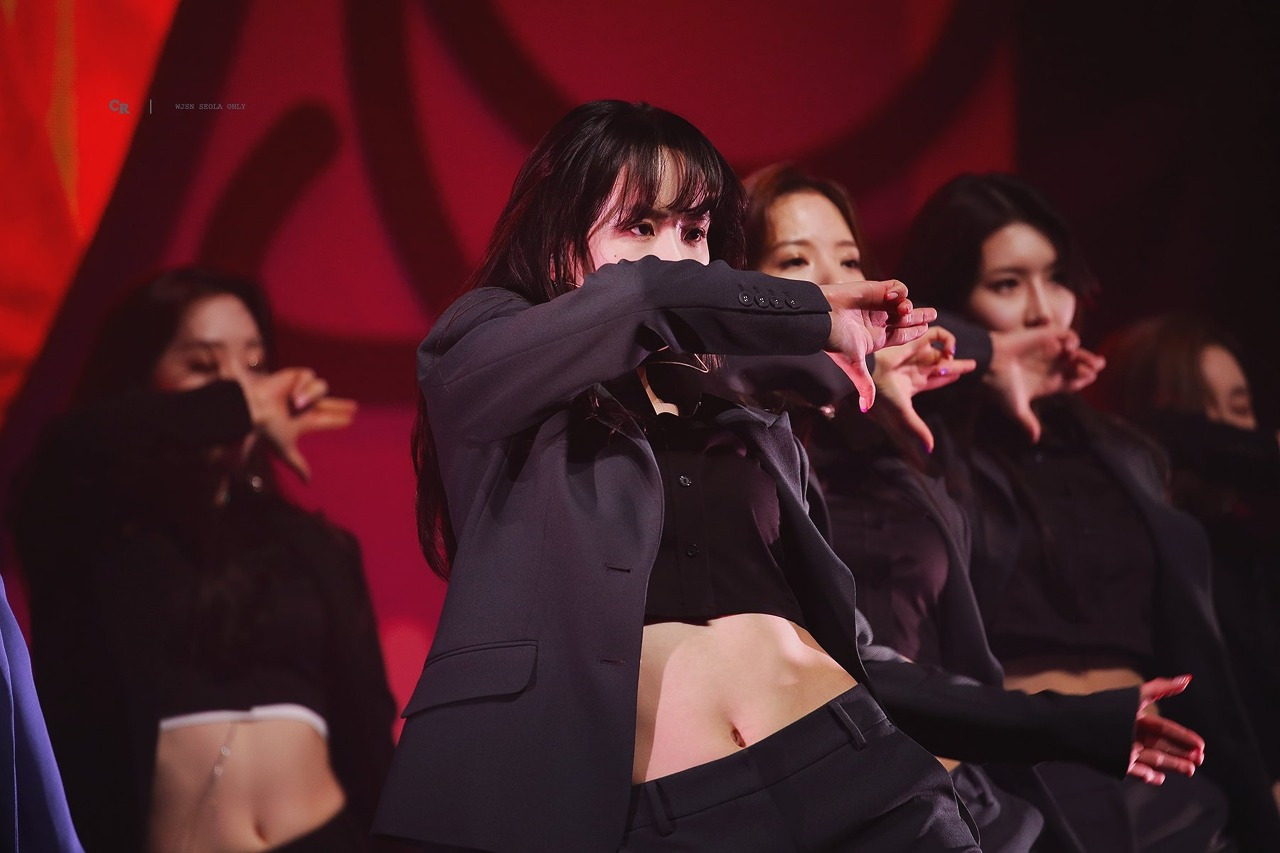 의외인 엑소 러브샷 천만뷰 개인직캠 | 인스티즈