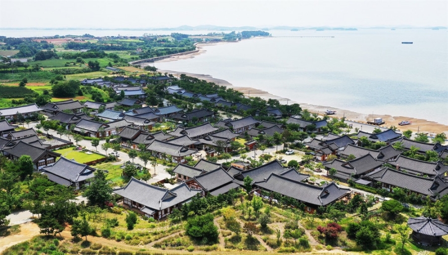 우리나라에서 거의 유일한 바닷가에 있는 한옥마을 | 인스티즈