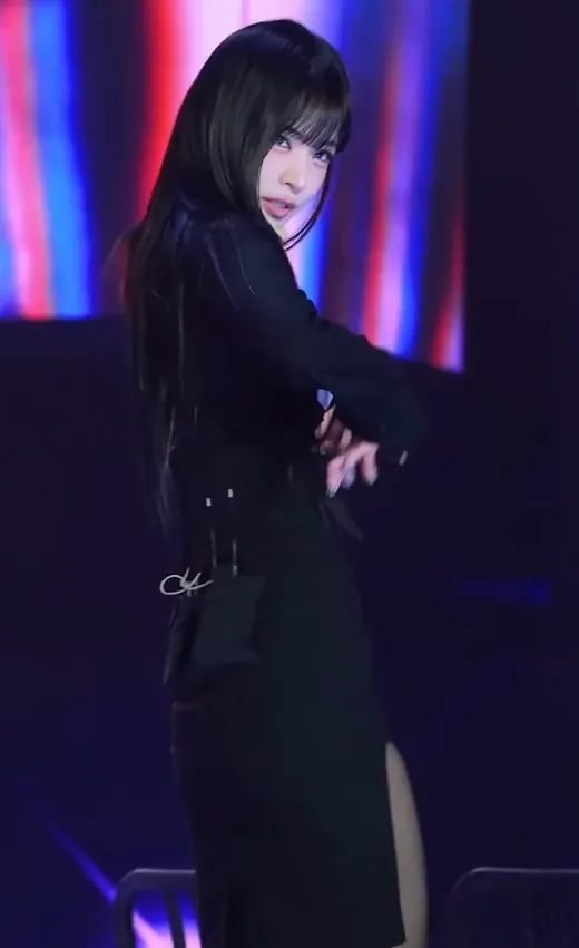 2025 가요대축제 이채영 검스 .gif | 인스티즈