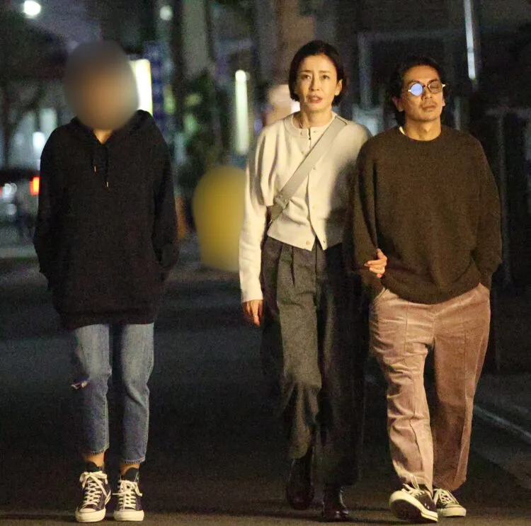 약혼 두 달만에 파혼하고 불륜설까지 나돌아서 거식증 걸리고 활동중단 했던 일본 인기 여배우 | 인스티즈