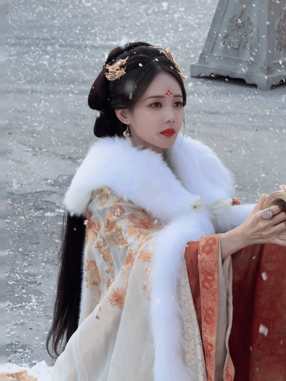 주연배우들 20살 나이차이의 로맨스 드라마 (중국/ 견환전 황샹임...) | 인스티즈