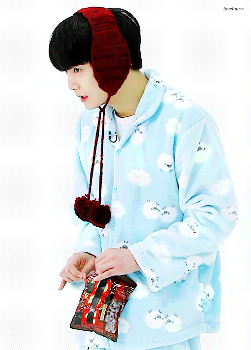 뉴종현 소리 크게 안내려고 눈치보며 과자 뜯는거봐ㅠㅠㅠㅠㅠㅠㅠㅠㅠㅠㅠㅠㅠㅠㅠ | 인스티즈