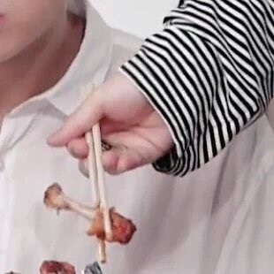 많은 사람들이 몰랐겠지만 방탄소년단엔 불가사리가 함께 살고있음 | 인스티즈