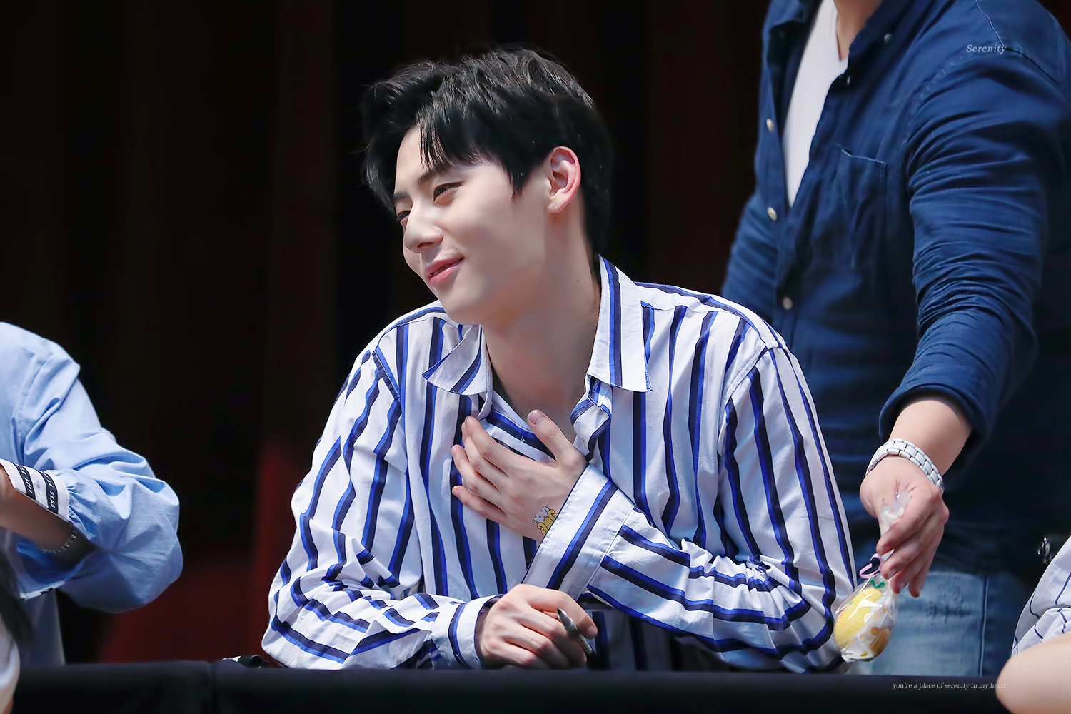 아니 진짜 황민현 왜 안하지? | 인스티즈