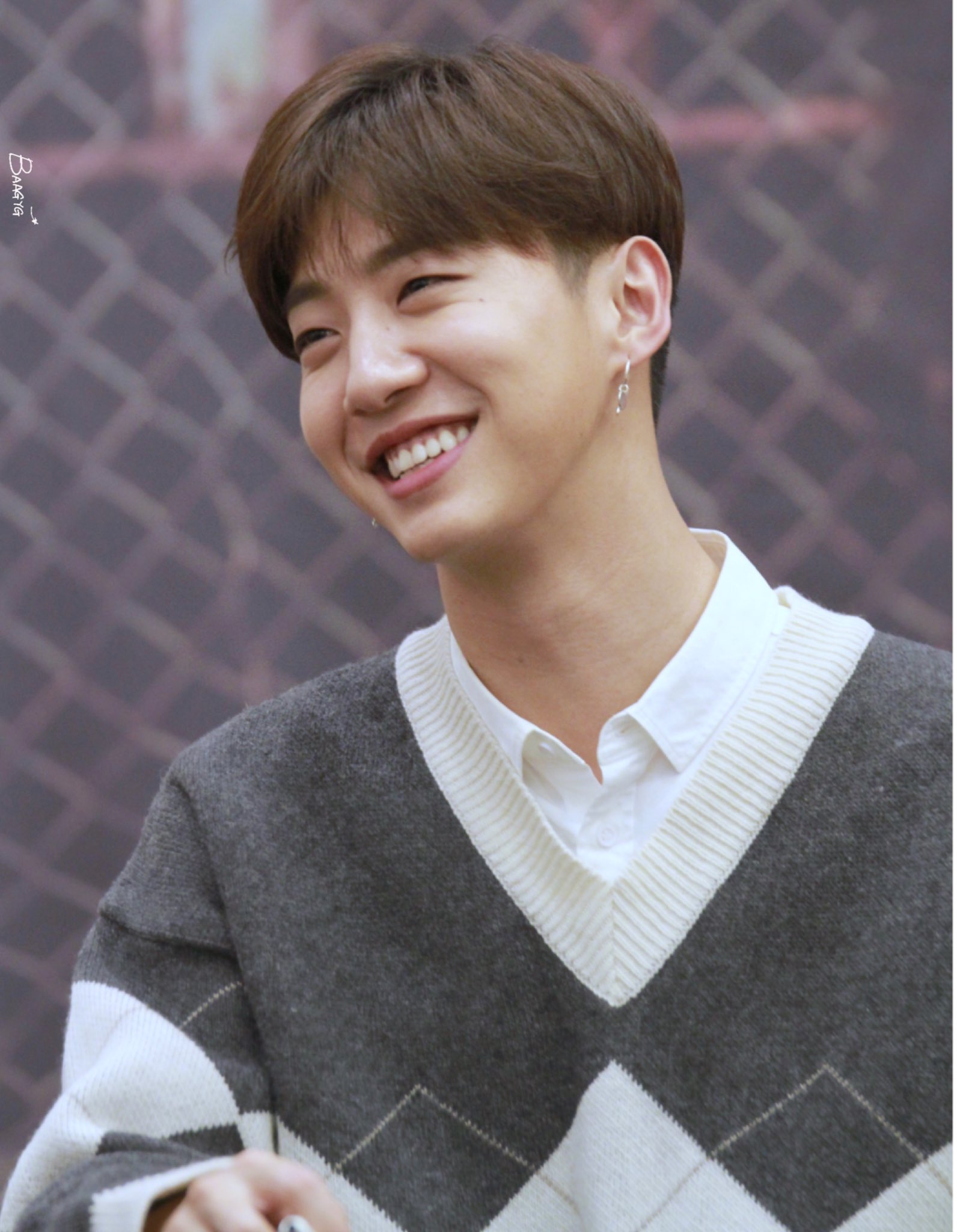 웃는 게 어쩜 이렇게 예쁨....? | 인스티즈