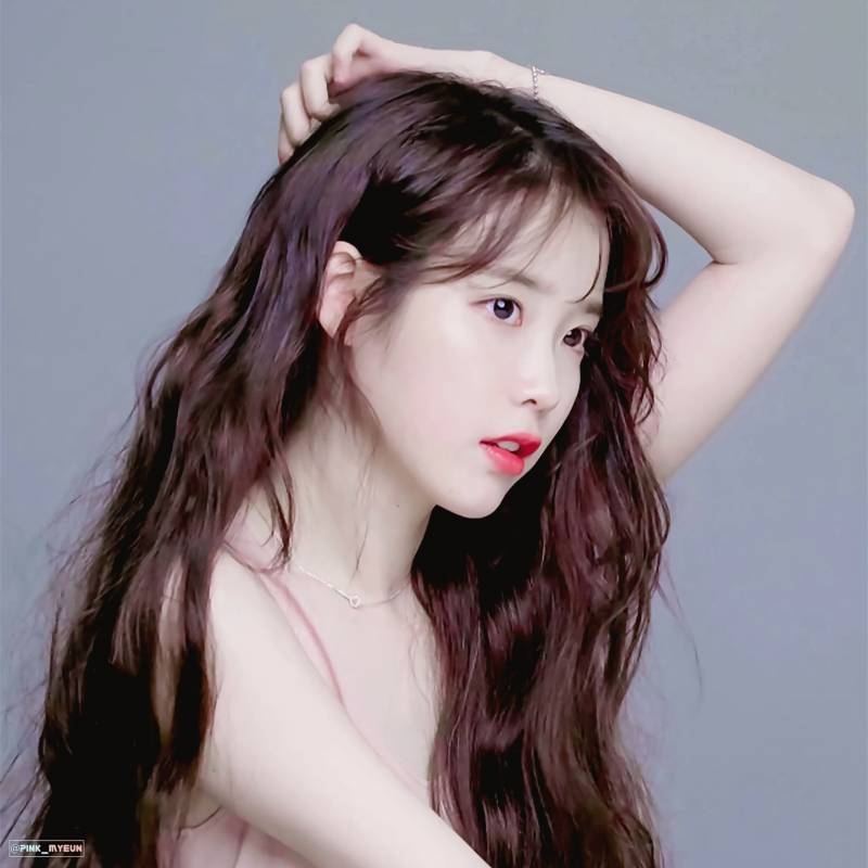 갑자기 궁금한데 아이유는 수수하게 예쁜걸까 뚜렷하고 화려하게 예쁜걸까 | 인스티즈