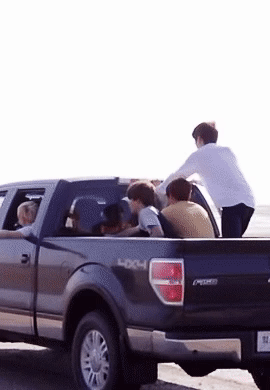 빌보드 가고 아갓탤 나오고 유엔까지 가는 방탄의 현실...gif | 인스티즈