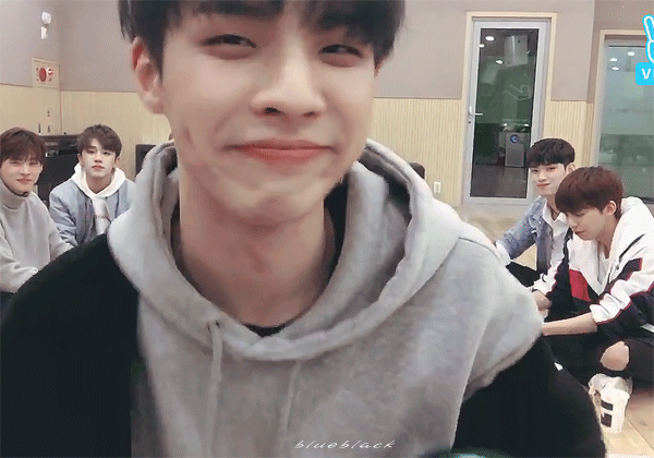 뒤늦게 믹스나인 보고 이 두 명 자꾸 아른거린다... 너무 설레... | 인스티즈