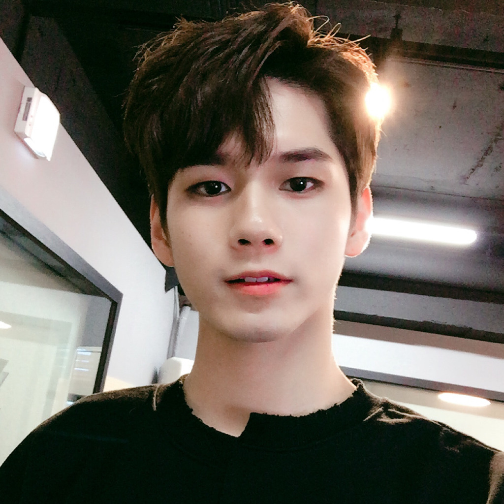 카톡 프사 바꾸듯이 바꾸는 옹성우 공카 프사 모음 ㅠ_ㅠ | 인스티즈