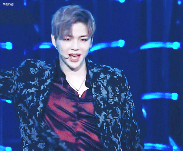 키알이 울려서 하는 얘기지만 강다니엘 핸존미 삼천만 의상은 처음봤을 때 내 눈을 의심함 | 인스티즈