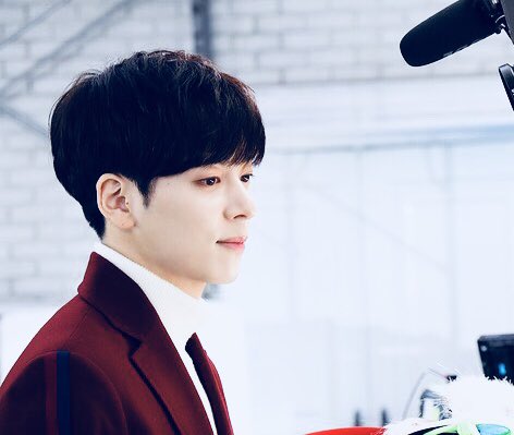 비주얼픽 리더픽 보컬픽 다 되는 >>>남7<<< 투표 부탁드려요! | 인스티즈