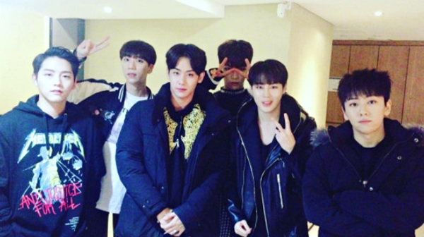 핫샷 진짜 사랑해 문규도 호정이도 응원간 준혁이 산이도 | 인스티즈