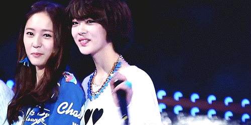 클쓰랑 설리 친해보이는데....이사진상으론 | 인스티즈