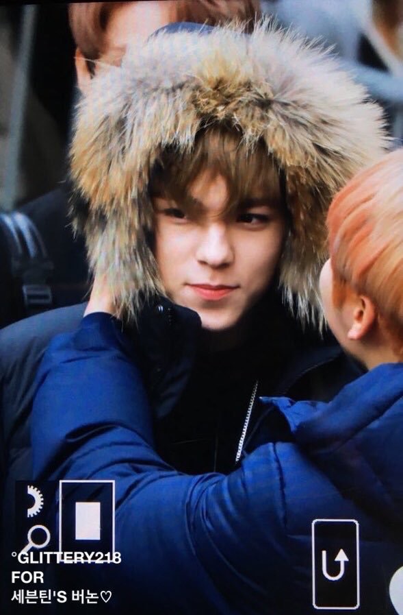 아 진짜 ㅋㅋㅋㅋㅋㅋㅋ 역대급 귀여운 뒤통수 | 인스티즈