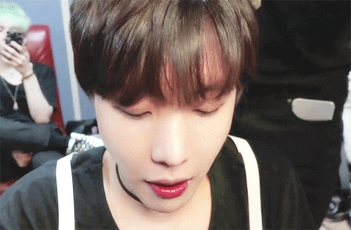 방탄팬들 사이에서 전설 아닌 레전드로 내려오는 날 | 인스티즈