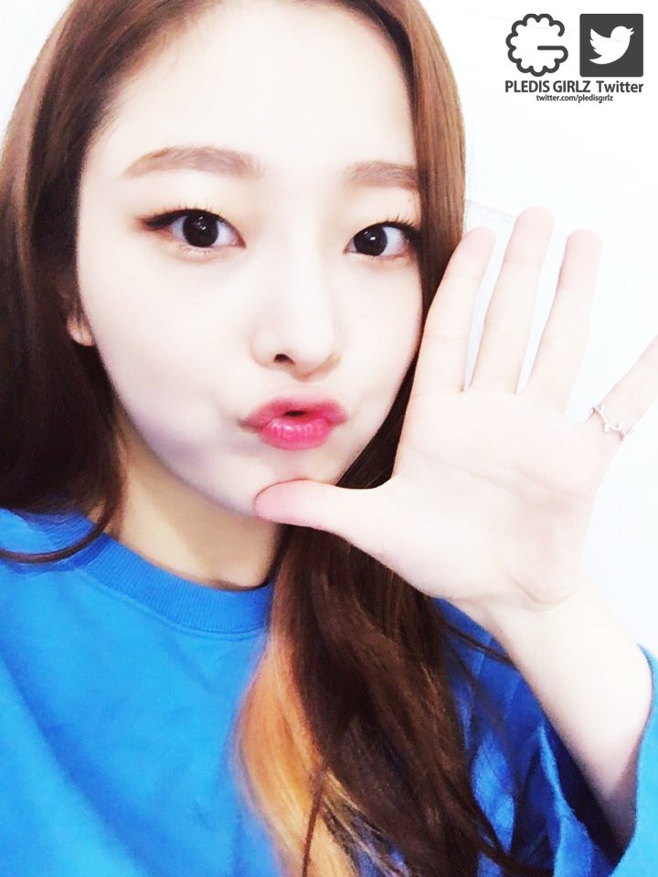 ㄹㅊ 10 8장이상 본진얼굴사진이면 자러가고 아니면 오늘 걍 버텨서 밤낮바꿈 | 인스티즈