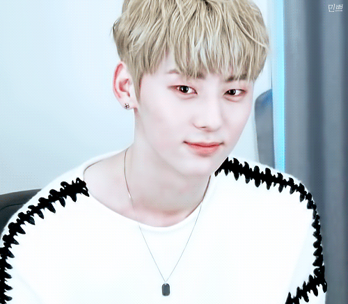 황민현 팬은 행복합니다 | 인스티즈