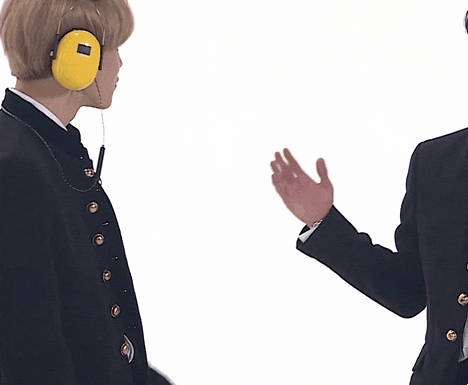 이쯤에서 방탄 고요속의 외침 하드캐리 김석진 보고갑시다 | 인스티즈