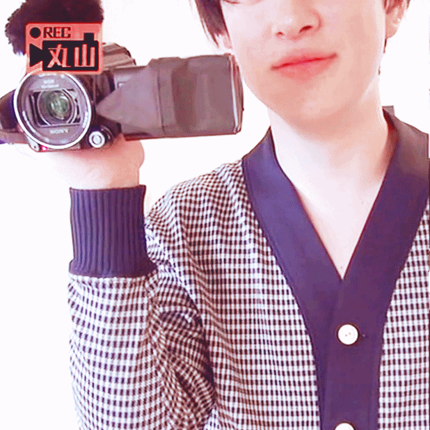 최애 볼 누르고 싶은 아침 | 인스티즈