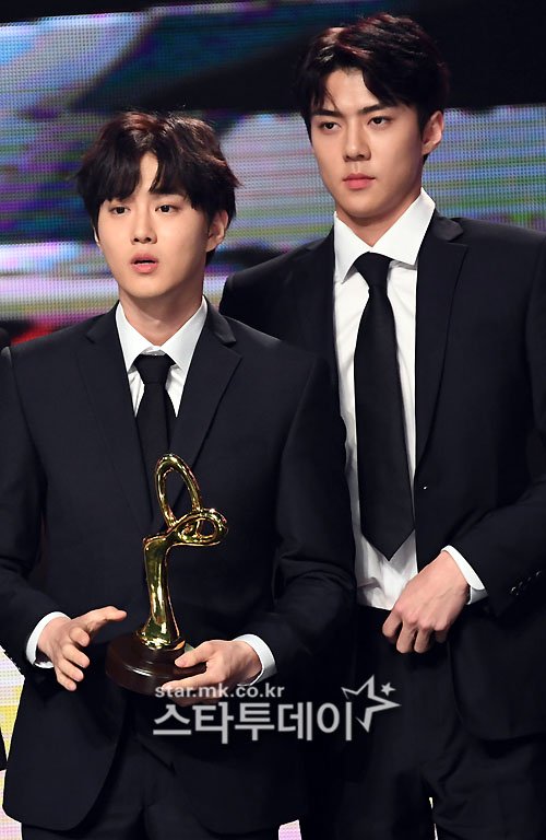 나는야 오세훈의 가뜩이나 없는 살 중 볼살을 제일 좋아하는 사람 | 인스티즈