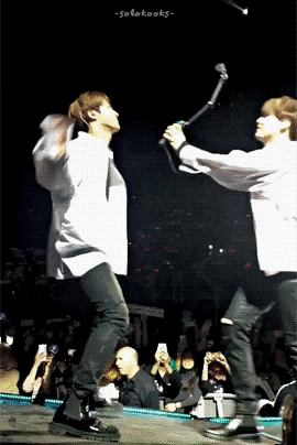 방탄소년단은 지들끼리 꺄르륵거리고 서로 좋아죽는다 | 인스티즈