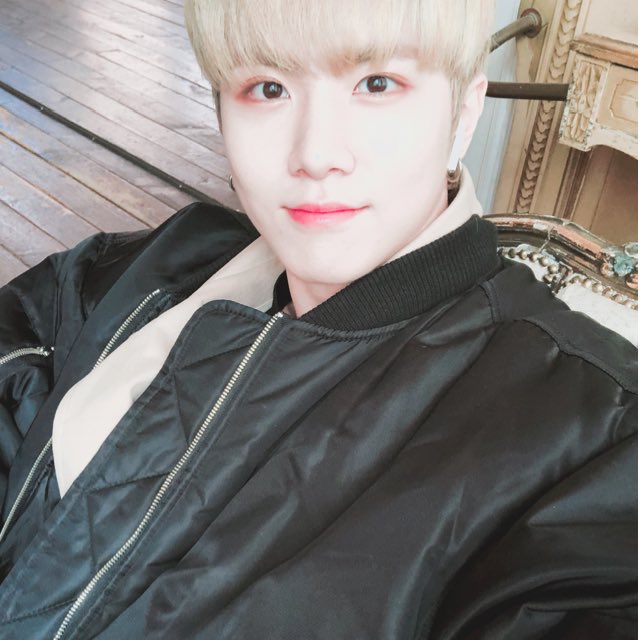 방금 뜬 김동한 셀카 보고가세요 | 인스티즈