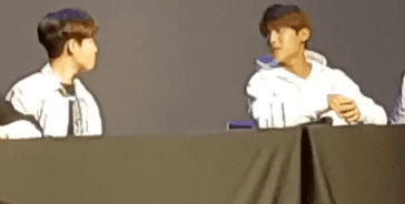 아닠ㅋㅋㅋ 김재환 박우진 둘이 동갑같은게 | 인스티즈