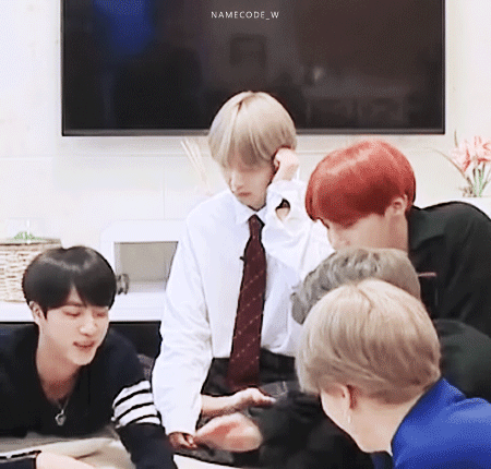 방탄 뷔 진짜 공격력 제로에 독특하고 무해해 ㅋㅋㅋㅋㅋㅋ | 인스티즈